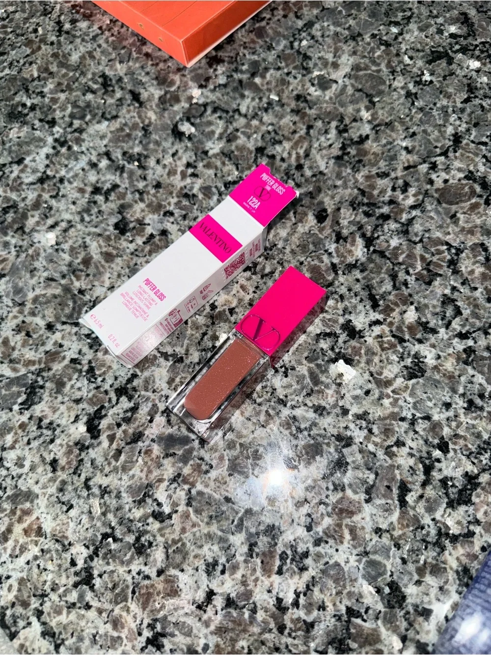 Valentino Puffer Gloss Liquid Lipstick - Nude Shade 122A
